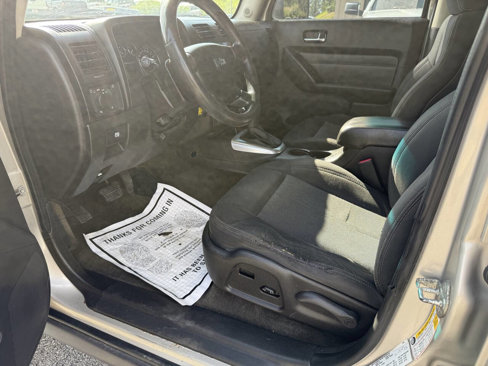 Used 2009 HUMMER H3 image 6