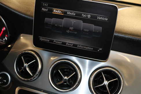 Used 2017 Mercedes-Benz CLA 250 image 27