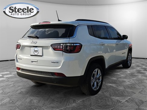 New 2025 Jeep Compass Latitude image 5