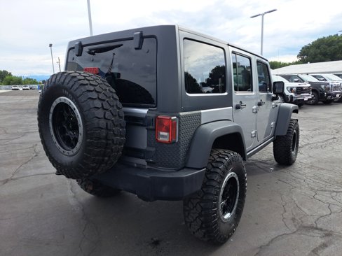 Used 2014 Jeep Wrangler Unlimited Rubicon w/ Max Tow Package image 3