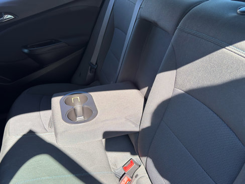Used 2017 Chevrolet Cruze LT image 37