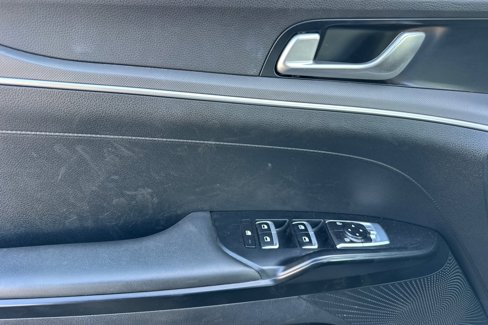 Used 2023 Kia K5 LXS image 12