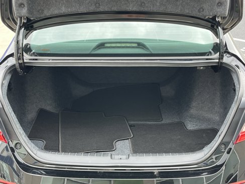Used 2022 Honda Accord LX image 5
