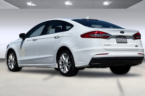 Used 2020 Ford Fusion SE image 7