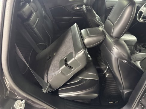 Used 2019 Jeep Cherokee Limited image 43