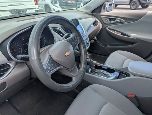 Used 2019 Chevrolet Malibu LS image 17