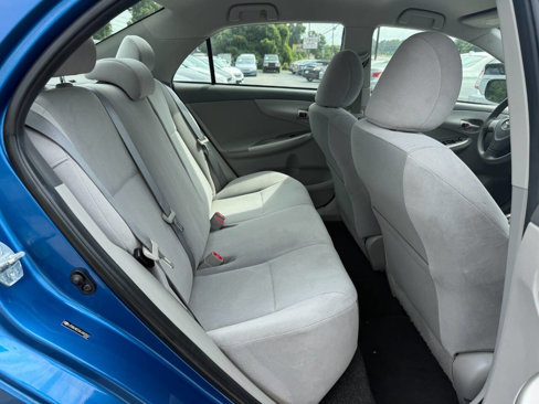 Used 2010 Toyota Corolla LE image 12