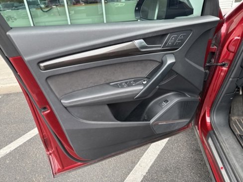 Used 2019 Audi SQ5 Premium Plus w/ Premium Plus Package image 7