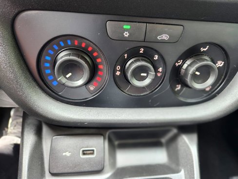 Used 2021 RAM ProMaster City Tradesman SLT image 29
