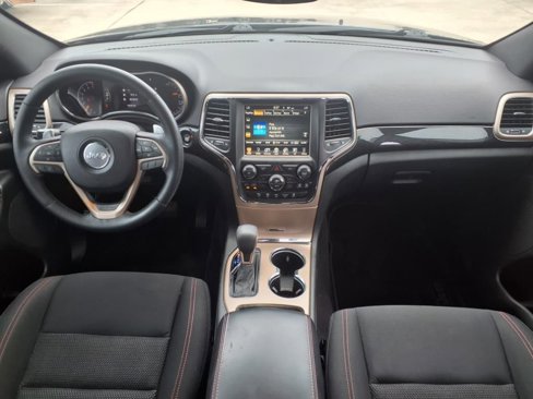 Used 2017 Jeep Grand Cherokee Laredo 75th Anniversary image 14