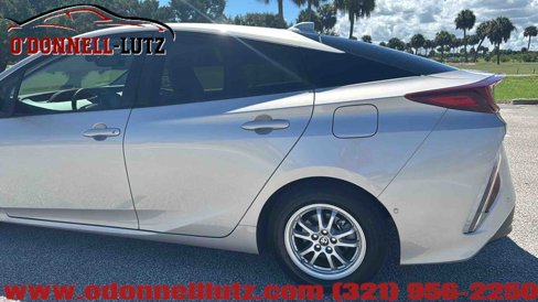 Used 2021 Toyota Prius Prime Limited image 5