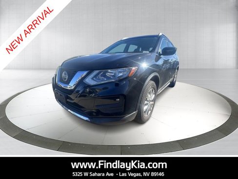 Used 2019 Nissan Rogue SV image 1