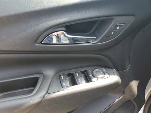 Used 2022 Chevrolet Equinox LT w/ LPO, Cargo Package image 20
