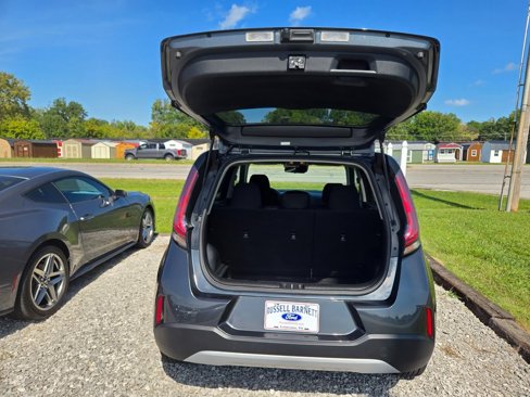 Used 2023 Kia Soul LX w/ Option Group 015 image 5