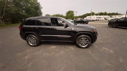 Used 2021 Jeep Grand Cherokee Trailhawk image 9