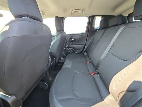 Used 2019 Jeep Renegade Altitude w/ Quick Order Package 2XM image 19
