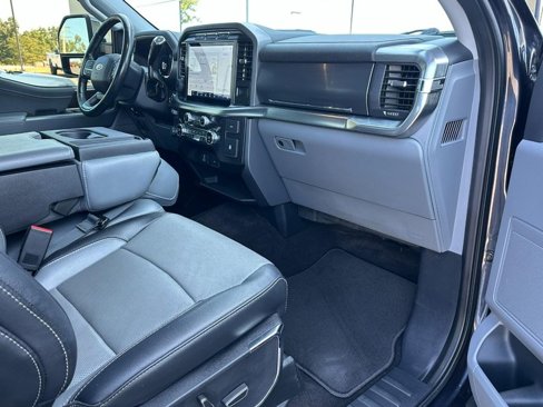 Used 2021 Ford F150 Lariat w/ Max Trailer Tow Package image 14