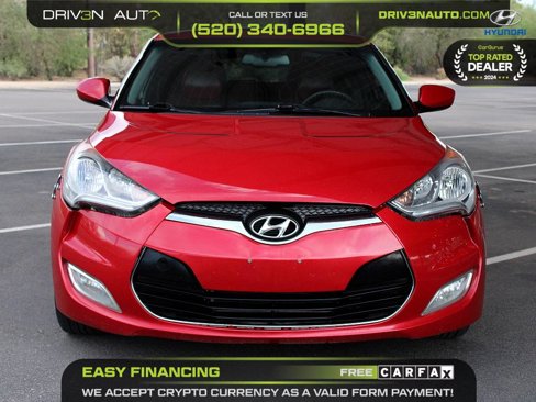 Used 2012 Hyundai Veloster w/ Style Pkg image 2