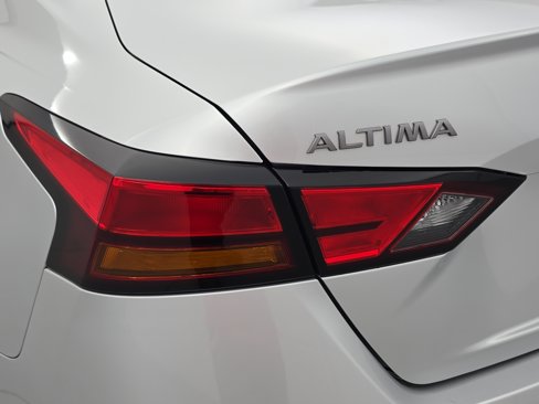 Used 2023 Nissan Altima 2.5 SV image 29