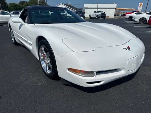 Used 2004 Chevrolet Corvette Coupe w/ Preferred Equipment Group image 1
