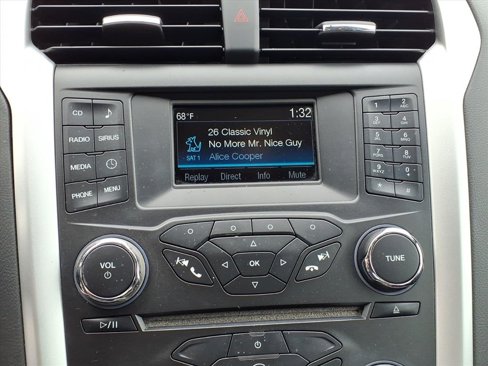 Used 2015 Ford Fusion SE image 13