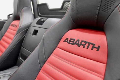 Used 2019 FIAT 124 Spider Abarth w/ Navigation & Sound Group image 23