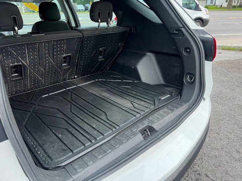 Used 2018 Chevrolet Equinox LS w/ LPO, Cargo Package image 18