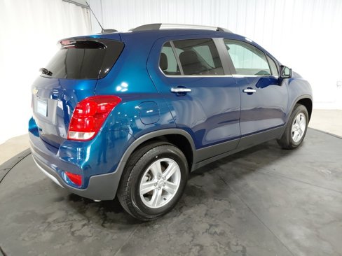 Certified 2020 Chevrolet Trax LT w/ LT Convenience Package image 9