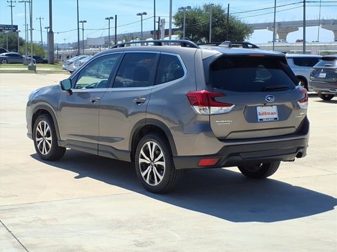 Used 2022 Subaru Forester Limited image 7