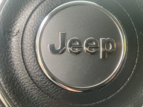 Used 2017 Jeep Renegade Altitude image 29