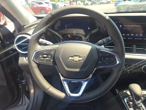 New 2025 Chevrolet Trax LT w/ Driver Confidence Package image 14