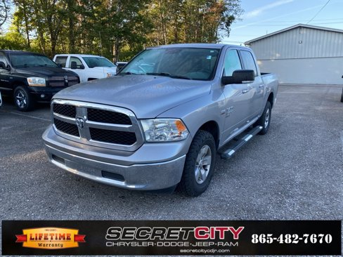 Used 2019 RAM 1500 Classic SLT w/ Luxury Group image 1