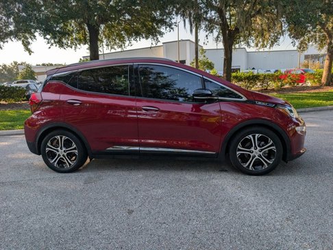 Used 2021 Chevrolet Bolt Premier w/ Infotainment Package image 10