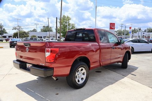 Used 2017 Nissan Titan S image 16