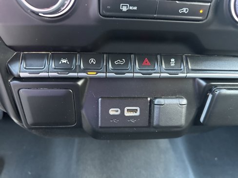 Used 2023 Chevrolet Silverado 1500 Custom image 14