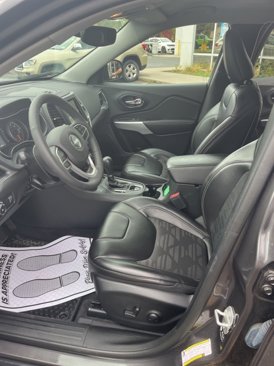 Used 2022 Jeep Cherokee Latitude image 9