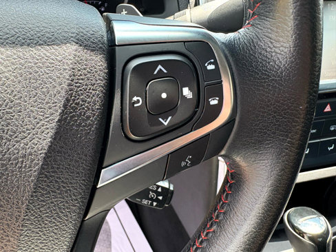 Used 2015 Toyota Camry SE image 10
