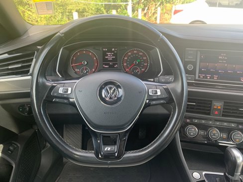 Used 2019 Volkswagen Jetta image 13