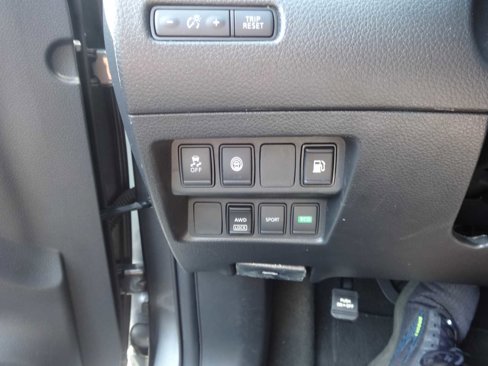 Used 2020 Nissan Rogue S image 20