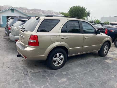 Used 2008 Kia Sorento 2WD image 5