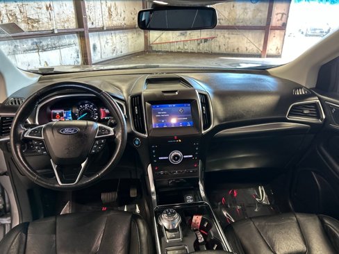 Used 2020 Ford Edge Titanium image 22