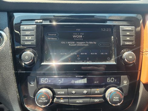 Used 2018 Nissan Rogue SL w/ Premium Package image 18