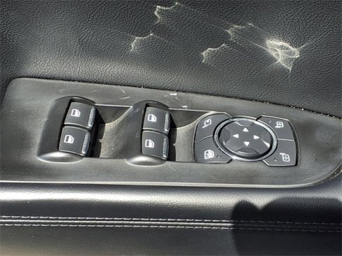 Used 2021 Lincoln Nautilus Reserve image 11