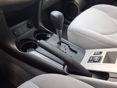 Used 2012 Toyota RAV4 FWD image 11
