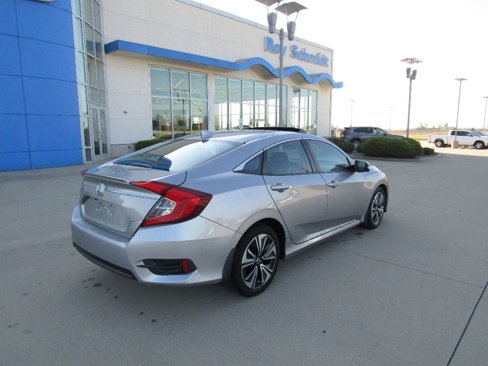Used 2017 Honda Civic EX-T image 5