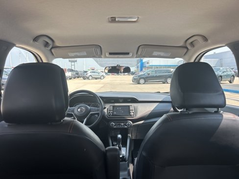 Used 2018 Nissan Kicks SR image 13
