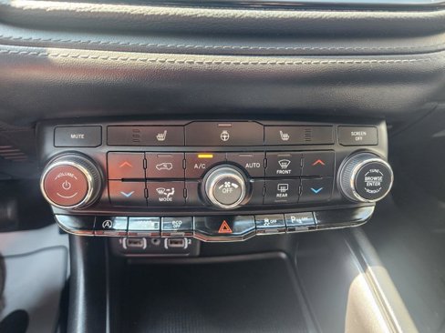 Used 2021 Dodge Durango SXT image 17