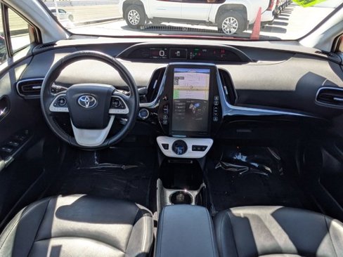 Used 2017 Toyota Prius Prime Premium image 15