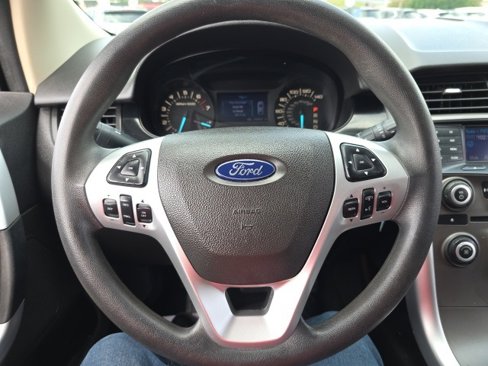 Used 2013 Ford Edge SE image 17