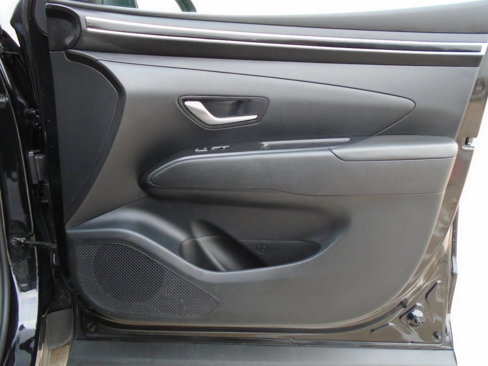 Used 2022 Hyundai Santa Cruz SEL Premium image 32